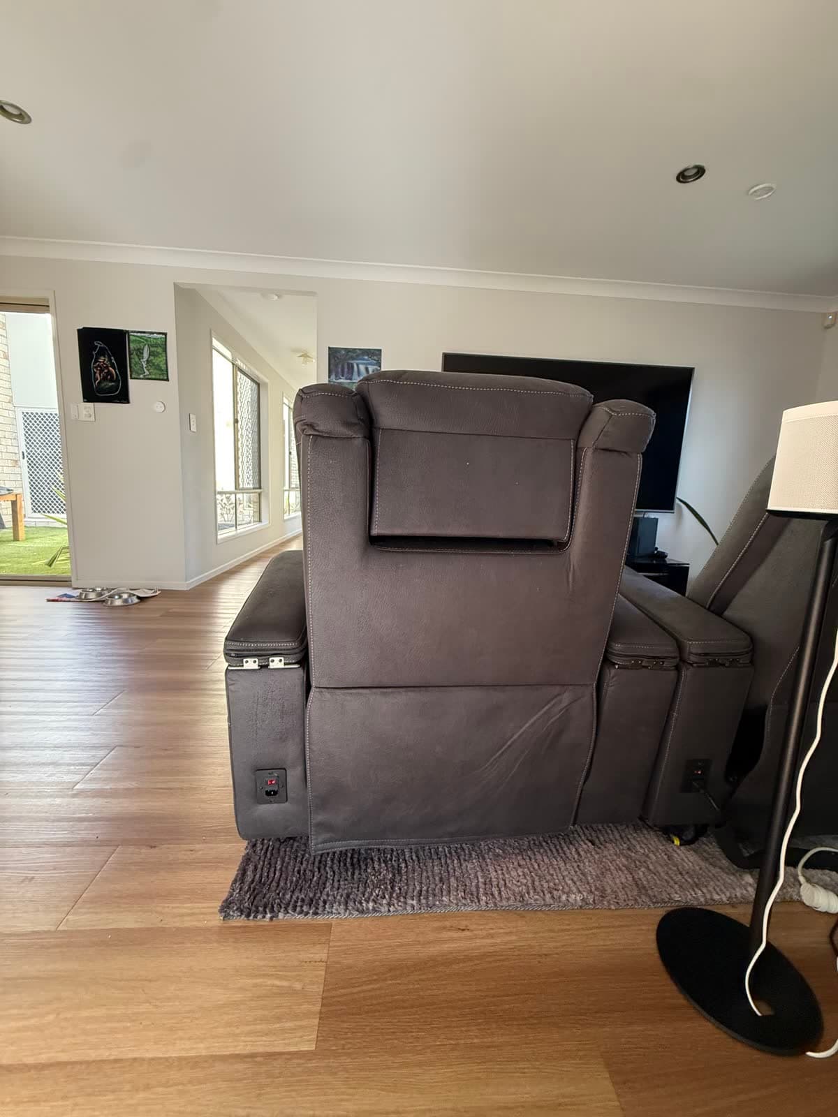 Electric Recliner Home Theatre Lounge Suite photo 3