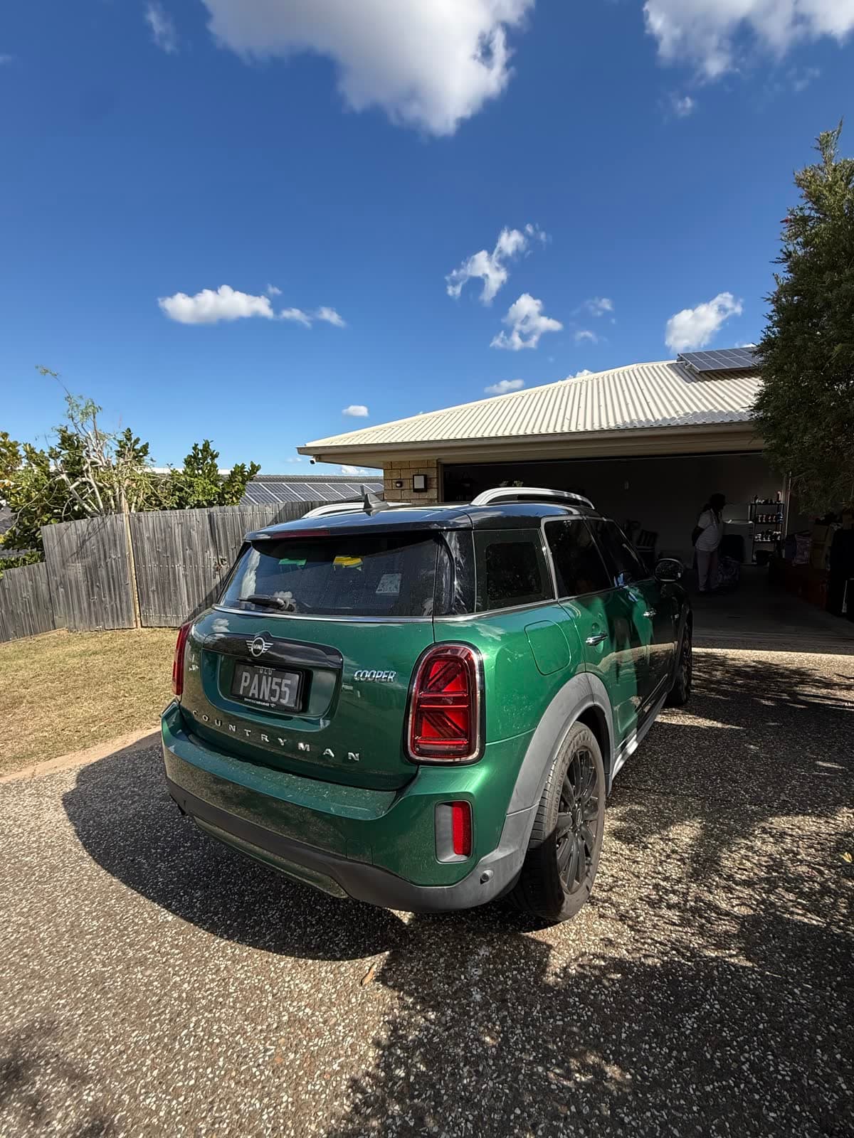 MINI Cooper Countryman (British Racing Green) photo 5