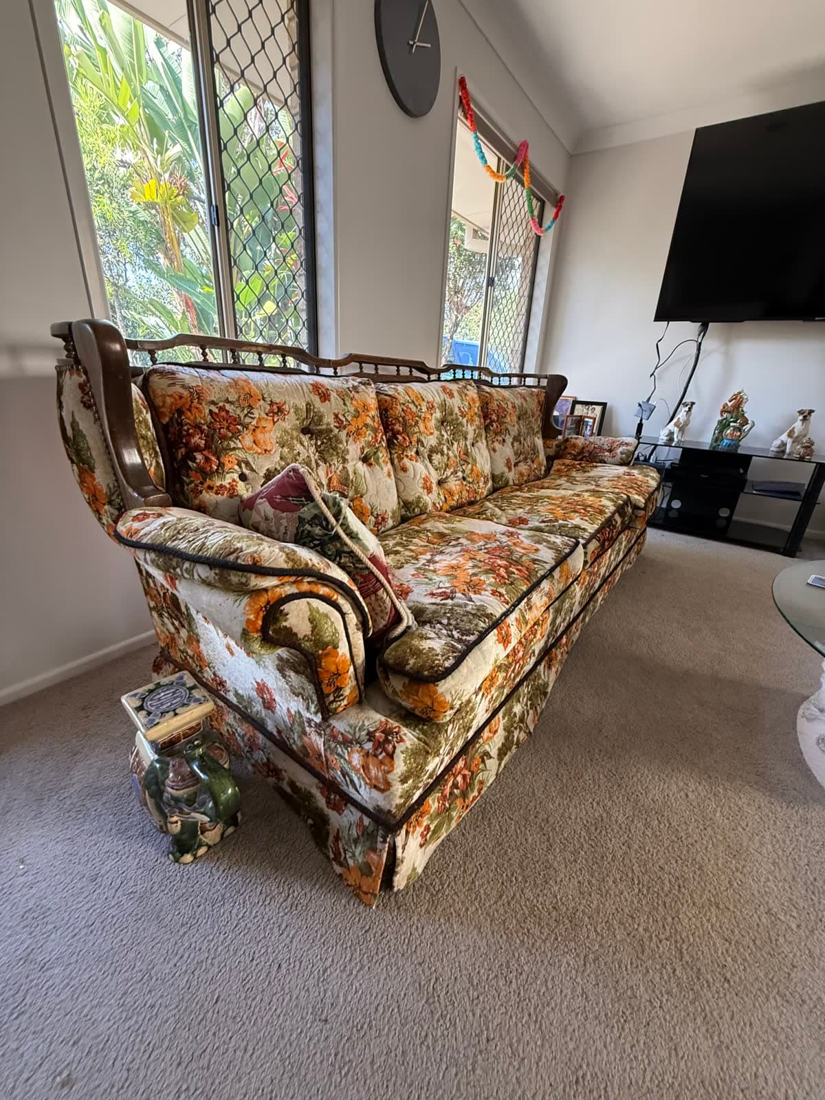 Vintage Floral Lounge Suite photo 4